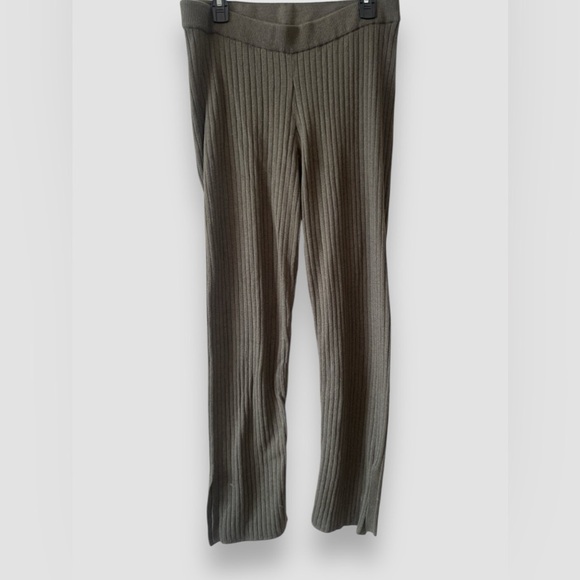 GAP Flare Ribbed Lounge Pants Olive Green Size X-Large Side Slits NWT - Picture 3 of 9
